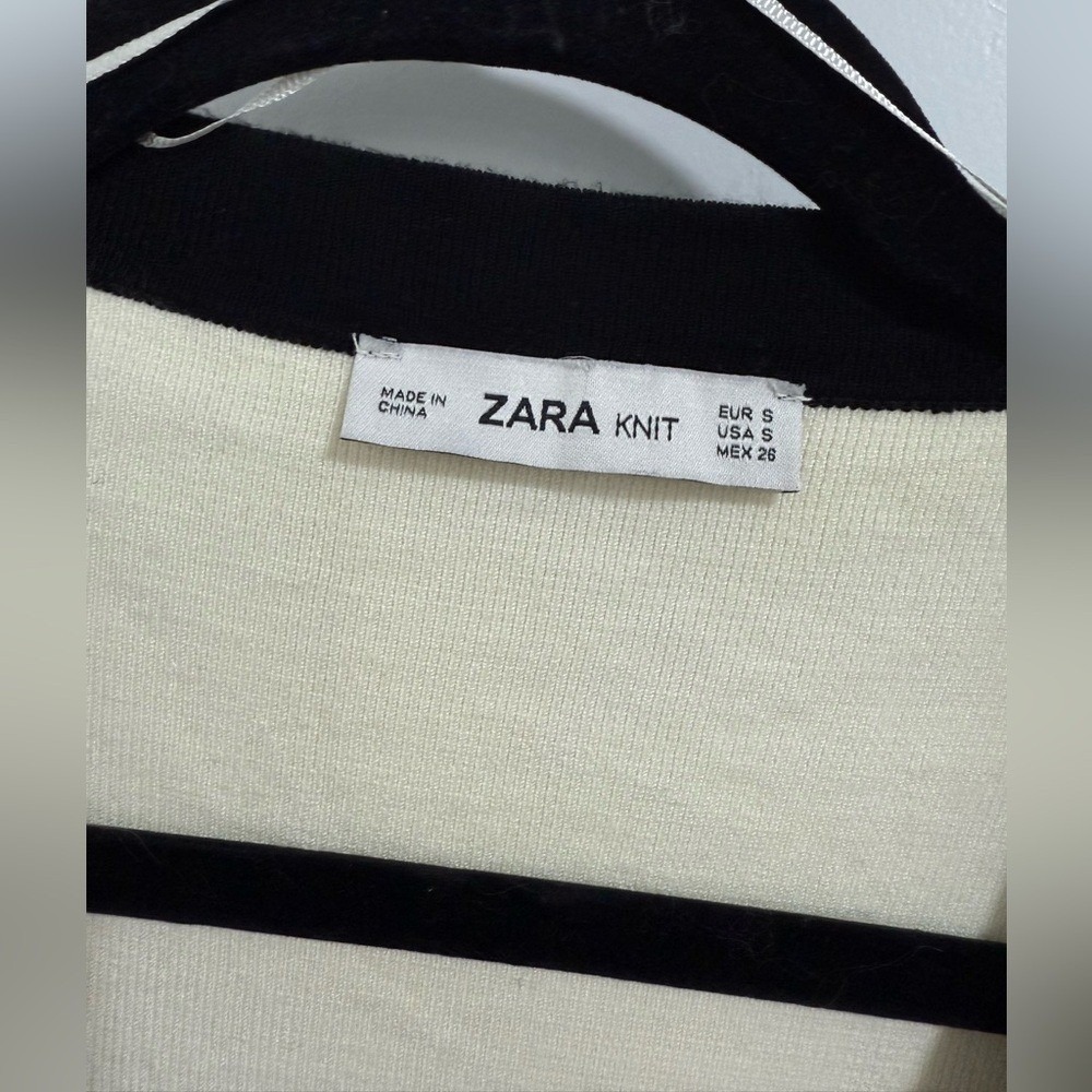 Zara Knit Cream & Black Trim Long Cardigan Gold Buttons Size S Minor Marks - Picture 4 of 4
